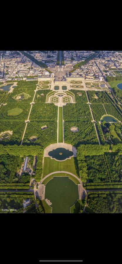 Le Petit Trianon, Parc Du Chateau Apartment Versailles Exterior photo